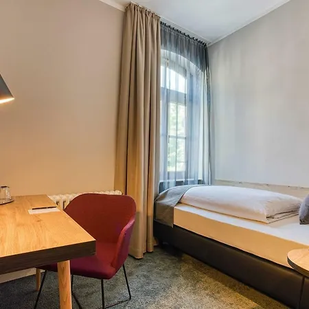 Boutique 026 St. Michael كولونيا