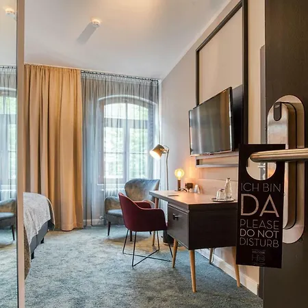 Boutique 026 St. Michael كولونيا