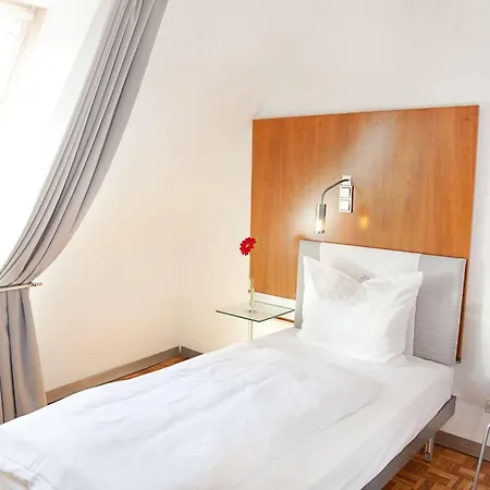 Boutique 026 St. Michael Hotell