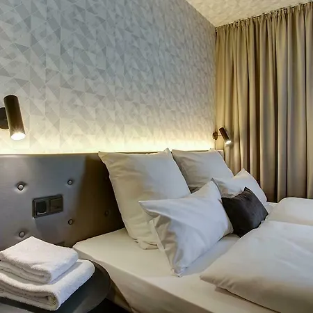 Отель Boutique 026 St. Michael 3*