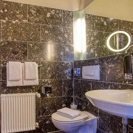 Отель Boutique 026 St. Michael 3*