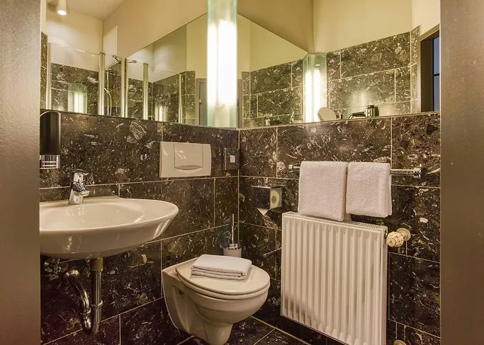 Boutique 026 St. Michael Hotel Kolonia